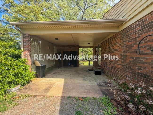 Building Photo - Charming 3-Bedroom Home in Keysville