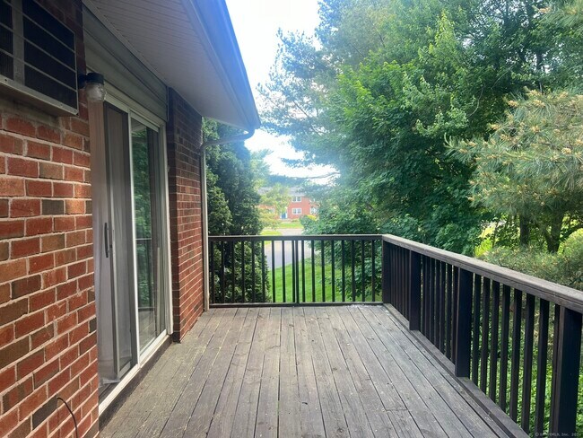 Building Photo - 213 Regan Rd