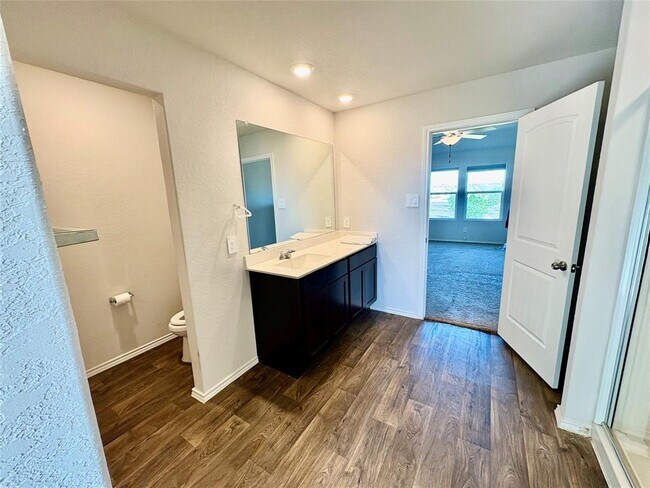 Building Photo - 127 Snapdragon Ln