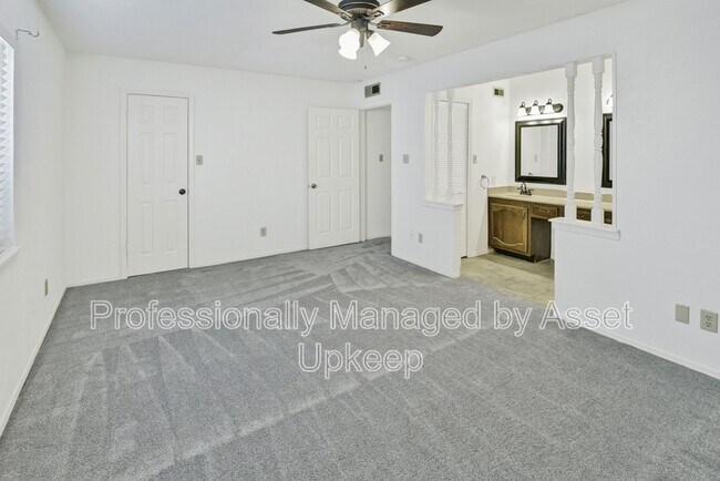 Building Photo - 1306 Clearview Dr
