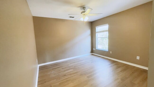 Building Photo - 3404 Kayla Cir