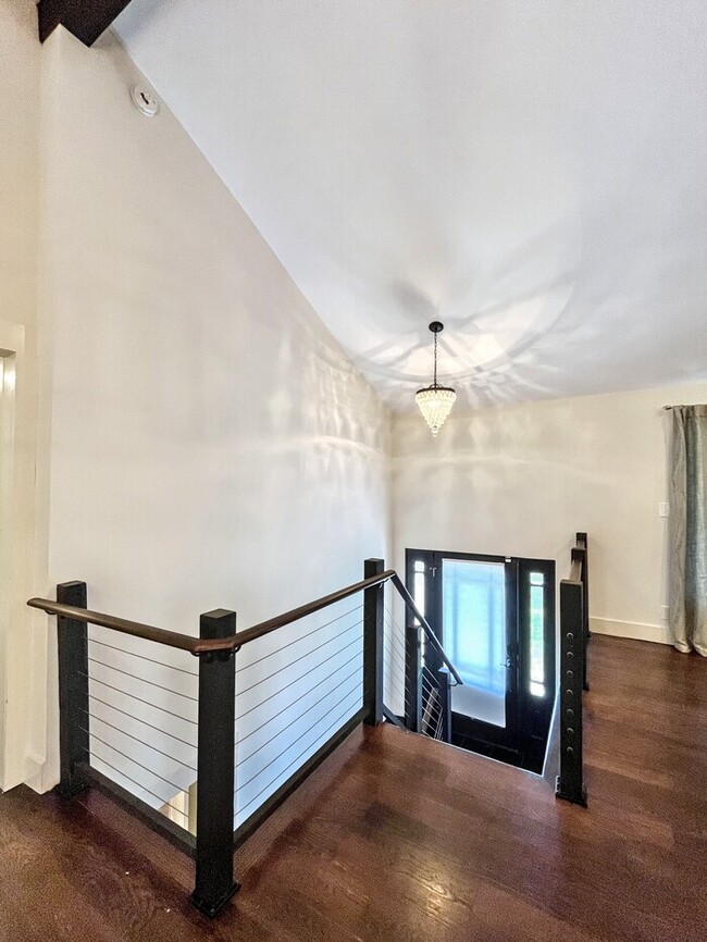 Building Photo - 640 Tobylynn Ct