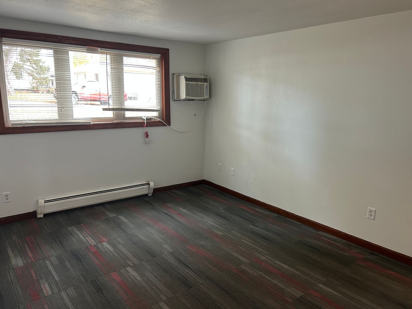 Building Photo - 417 S Highland Ave