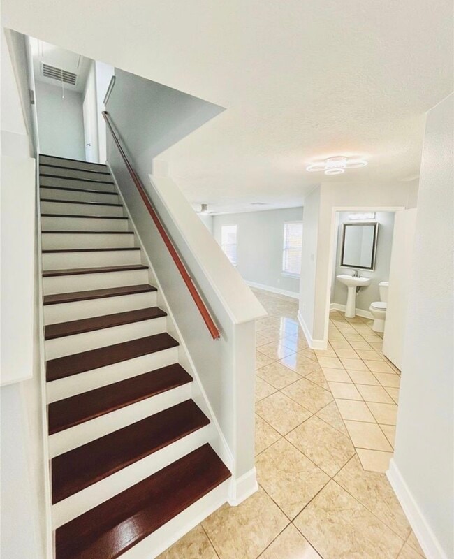 Building Photo - 17030 Cypresswood Glen Tr