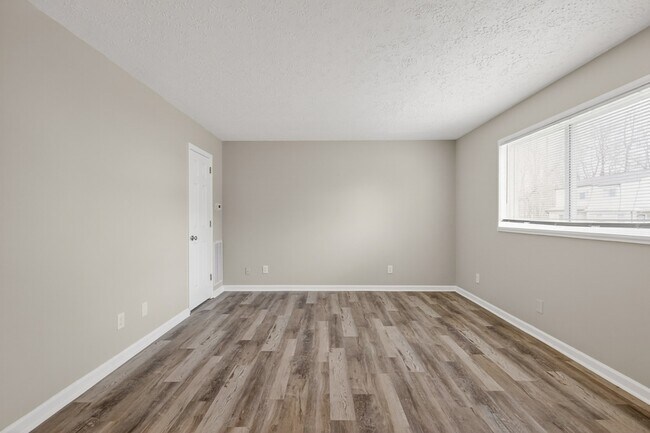 Building Photo - 601 E Grundy St