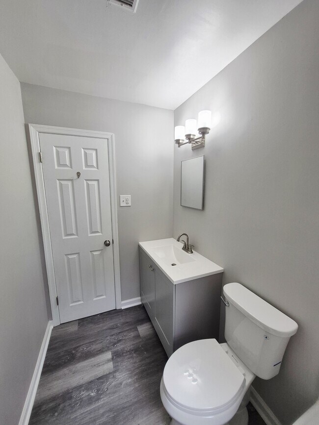 Building Photo - 97 Waterview Dr