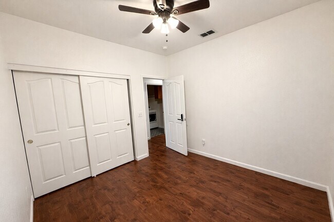 Building Photo - 632 Fisher Cir