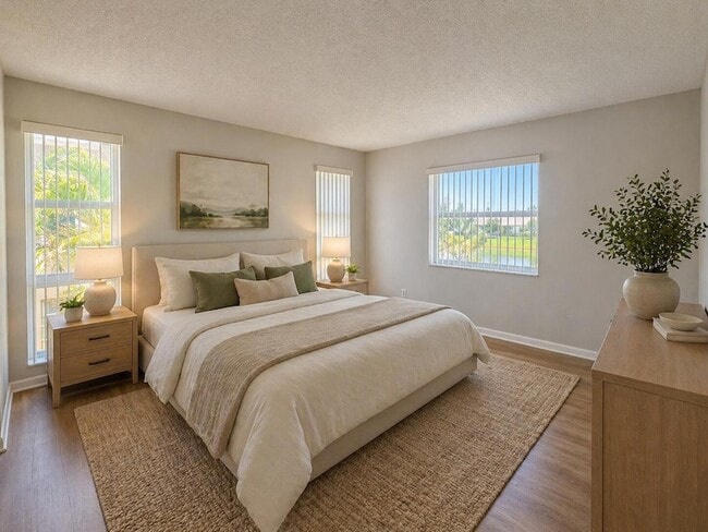 Building Photo - 5908 Via Delray Blvd