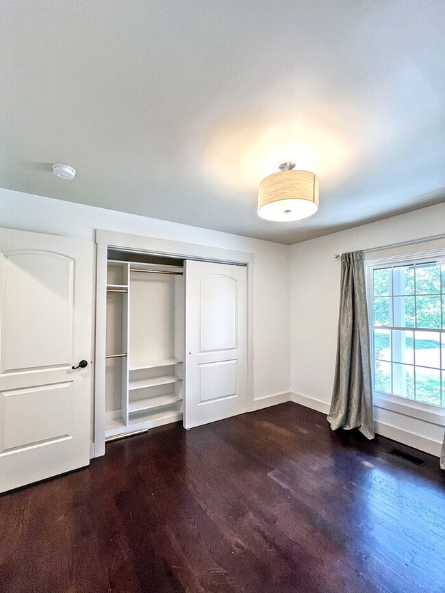 Building Photo - 640 Tobylynn Ct