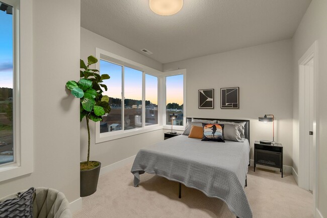 Building Photo - BRAND NEW DUAL PRIMARY BEDROOM Townhome in...