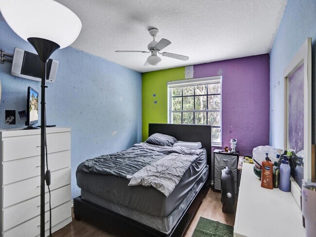 Building Photo - 613 NW 135th Terrace
