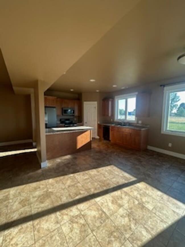 Building Photo - Rare Horse Property in Billings Heights – ...