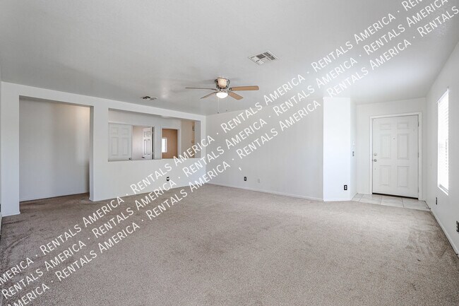 Building Photo - Centrally Located in El Mirage