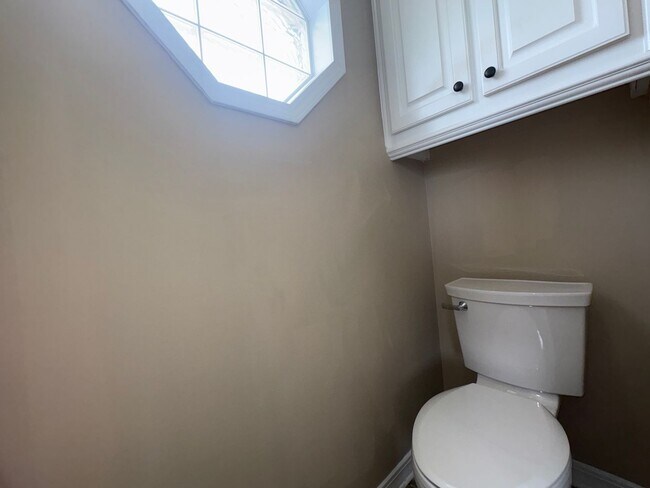 Building Photo - For Rent in Brandon School District!