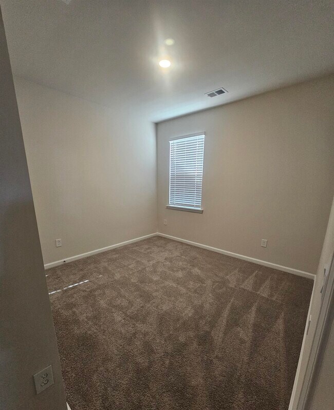 Building Photo - 143 Honey Jar Wy