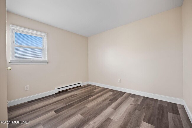 Building Photo - 175 Buckelew Ave