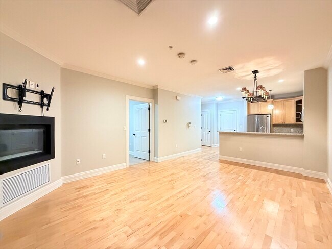 Building Photo - 59 Walpole St