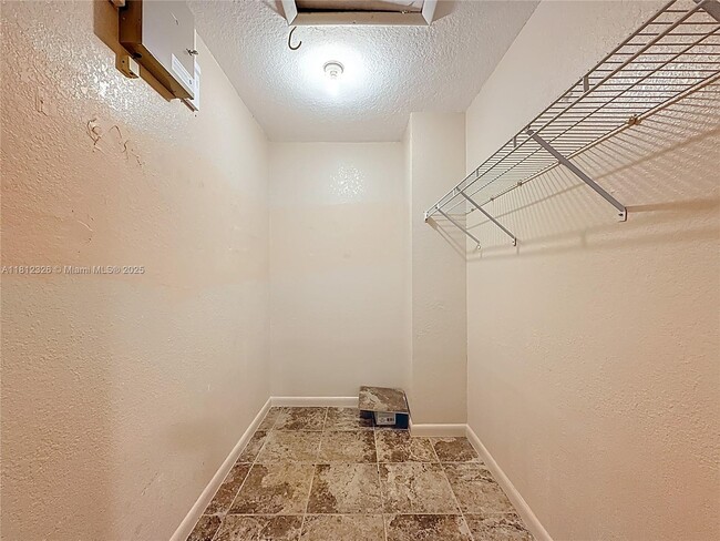 Building Photo - 17372 NW 76th Ct