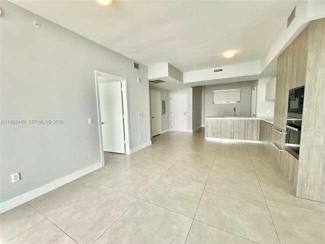 Building Photo - 2900 NE 7th Ave