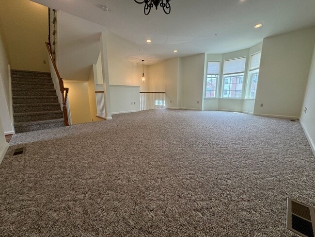 Building Photo - THREE BEDROOM TOWNHOUSE- East Penn Schools