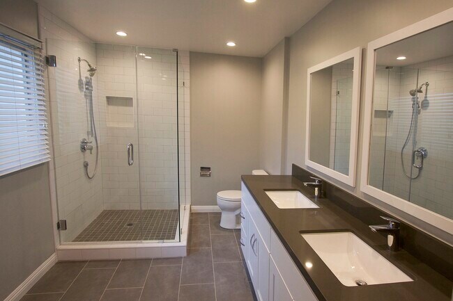 Building Photo - 19756 Collier St