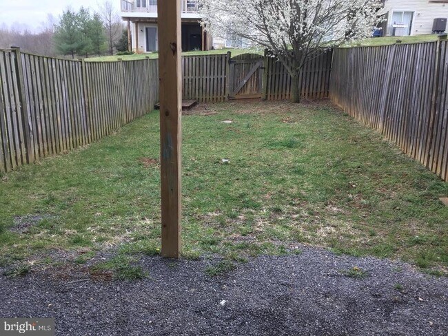 Building Photo - 103 Raphael Ct