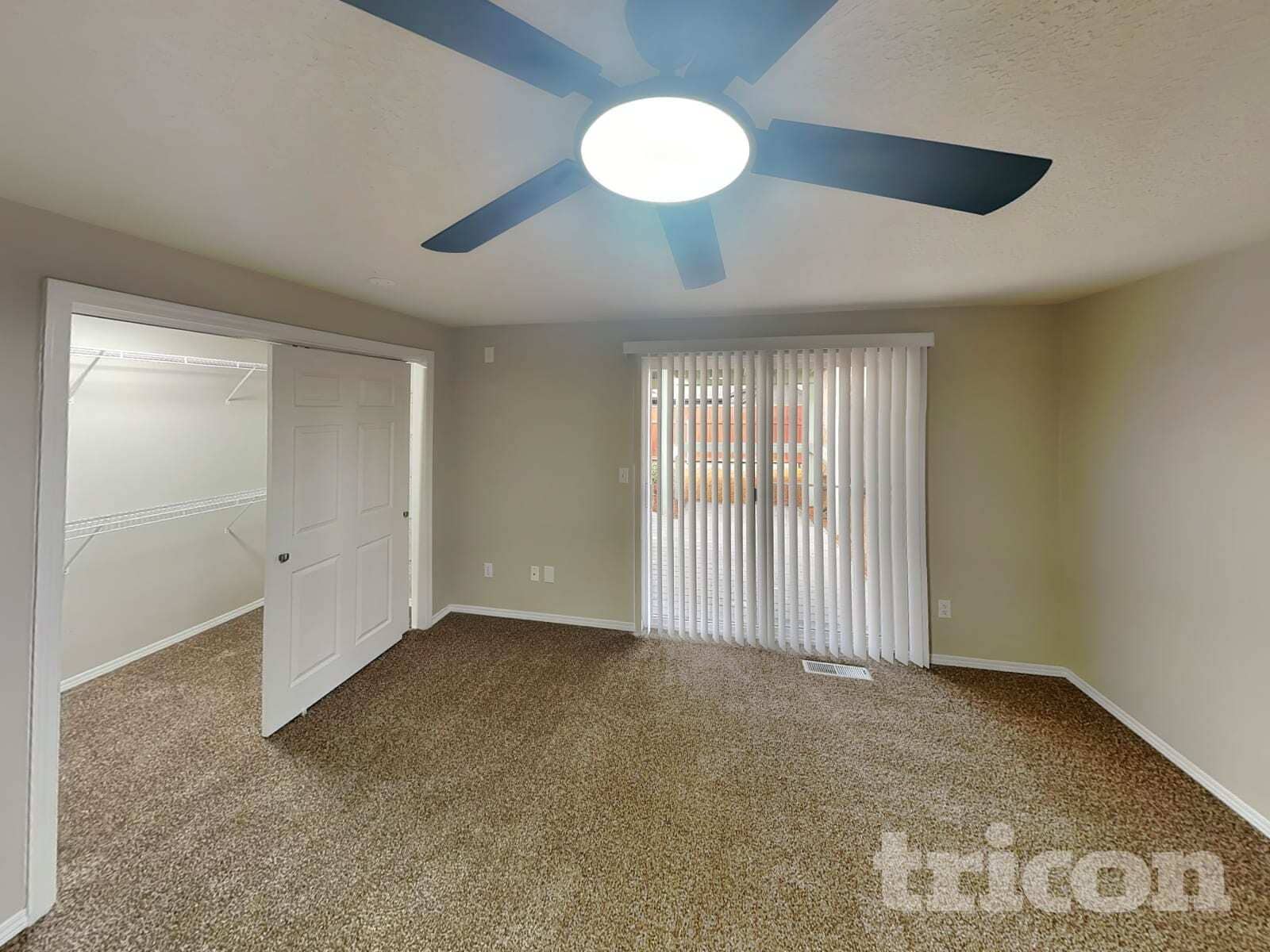 Building Photo - 16312 NE 12th St