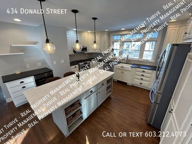 Building Photo - 434 Donald St