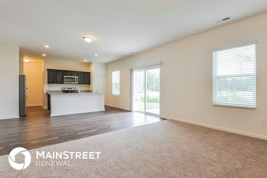 Building Photo - 724 Kenyon Spring Dr