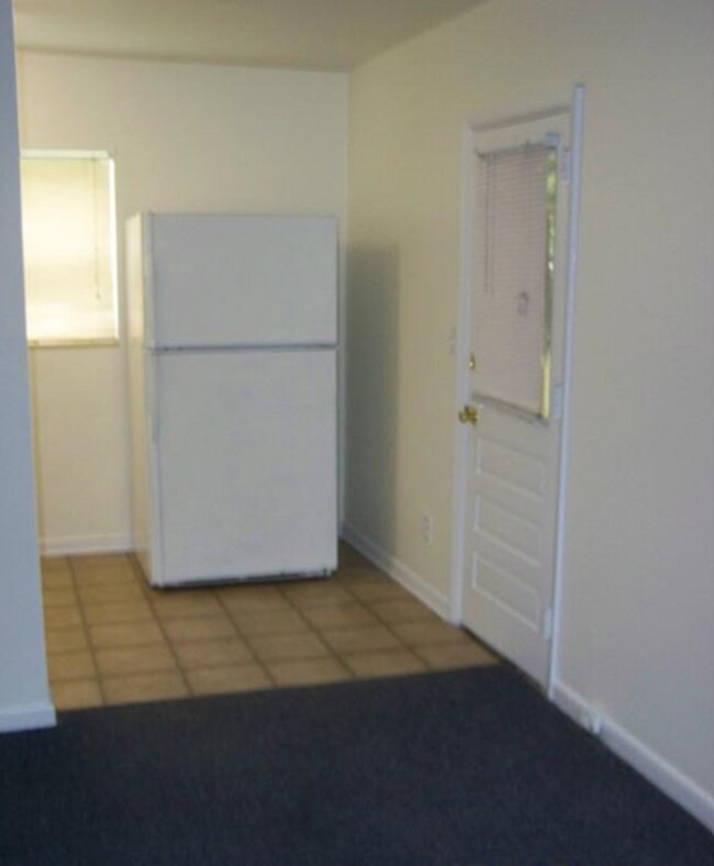 Building Photo - Cozy, Cute Tiny House For Rent, JAX Heights