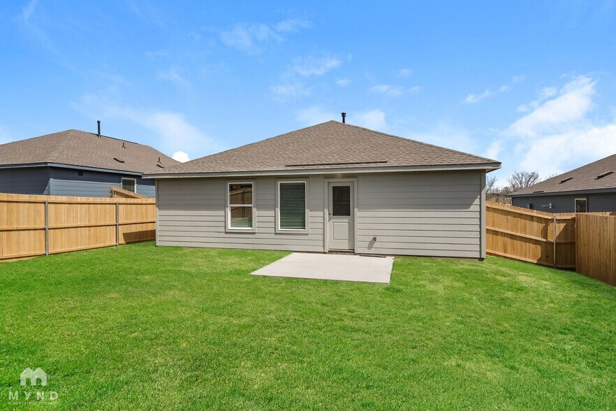 Building Photo - 2720 River Knl Ln