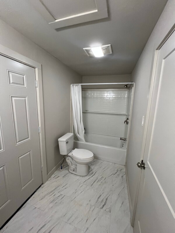 Building Photo - 1885 Staples Rd