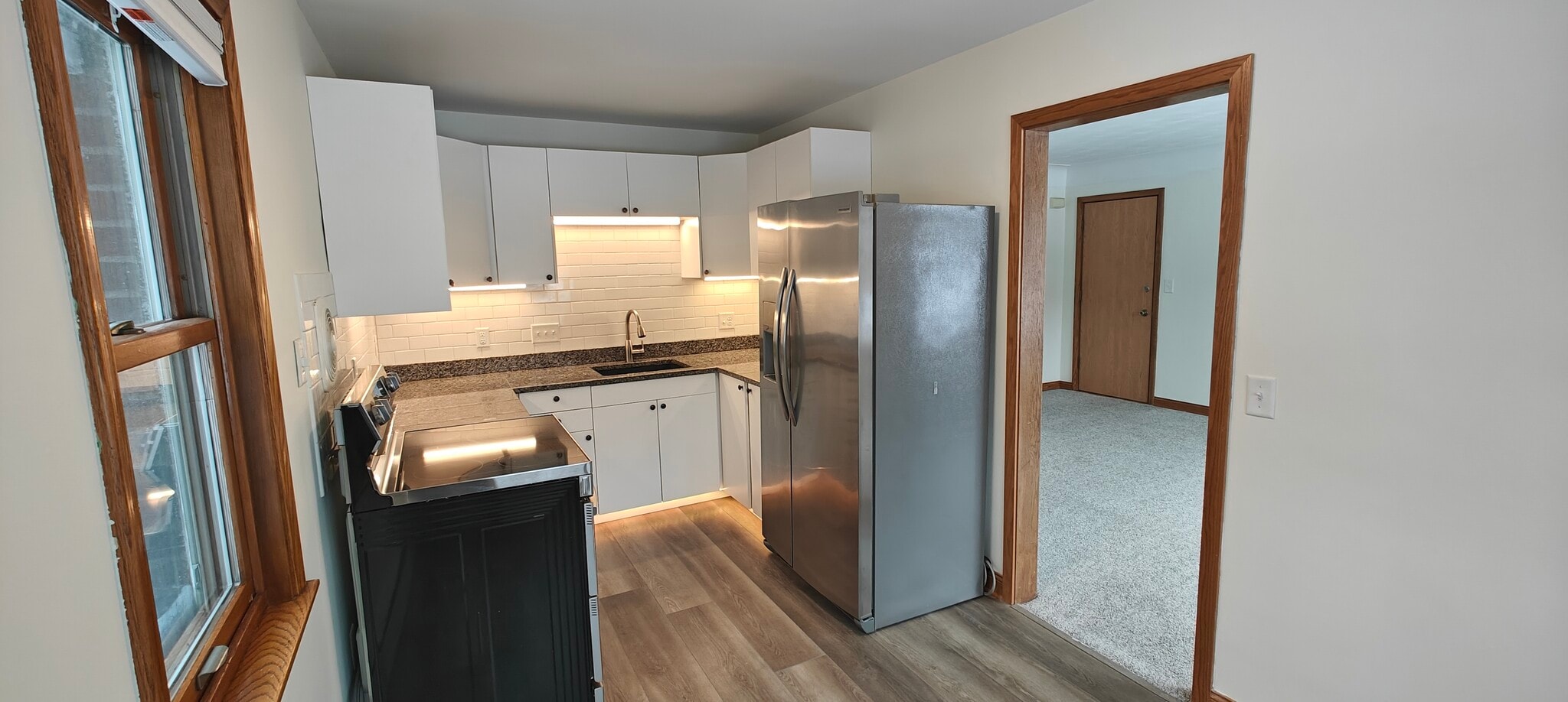 Building Photo - 2473 Lake Ave