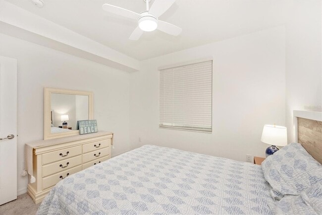 Building Photo - 12280 Wellen Golf St