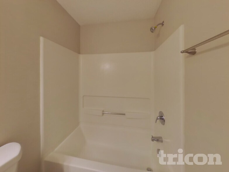 Building Photo - 7665 Mansfield Way