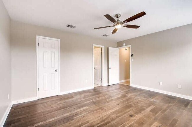 Building Photo - 11934 Rosethorn Dr