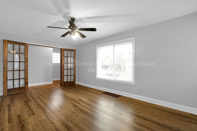 Building Photo - 973 Kelton Ave