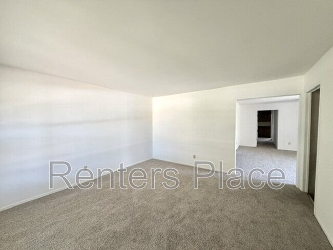 Building Photo - 6912 E 46th Pl