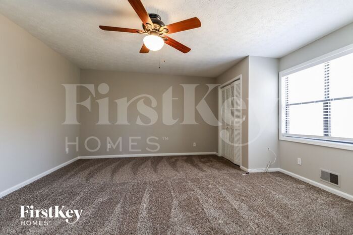Building Photo - 424 Ridgemont Dr