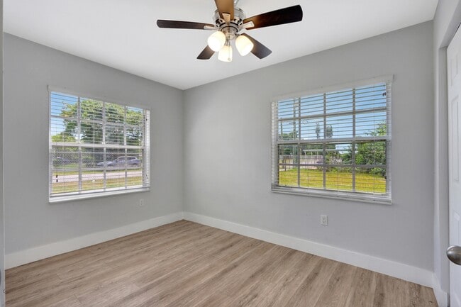 Building Photo - 10542 SW 182nd St