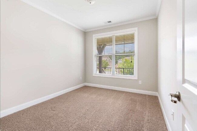 Building Photo - Luxurious 4-Bedroom Retreat with Third Floor Bonus Room & Fenced-in Backyard