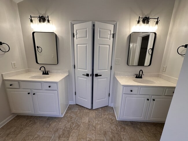 Building Photo - NEW to Market: 4 Bedroom 2.5 Bath home in desirable Magnolia Springs Community