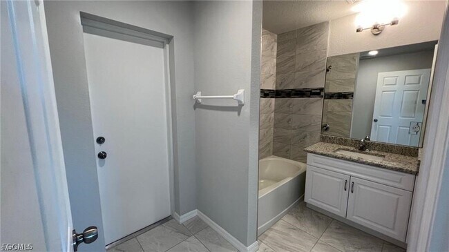 Building Photo - 4334 SW 9th Pl