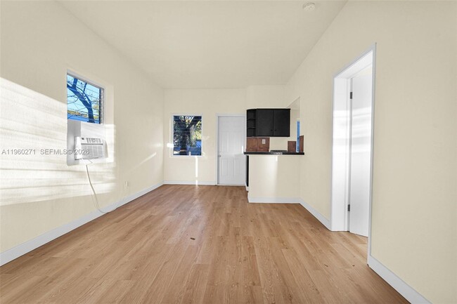 Building Photo - 12287 NE 7th Ave