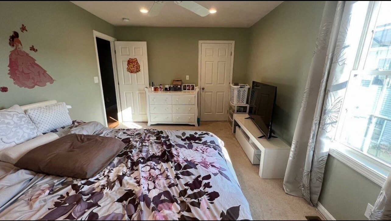 Building Photo - 24 Manchester St