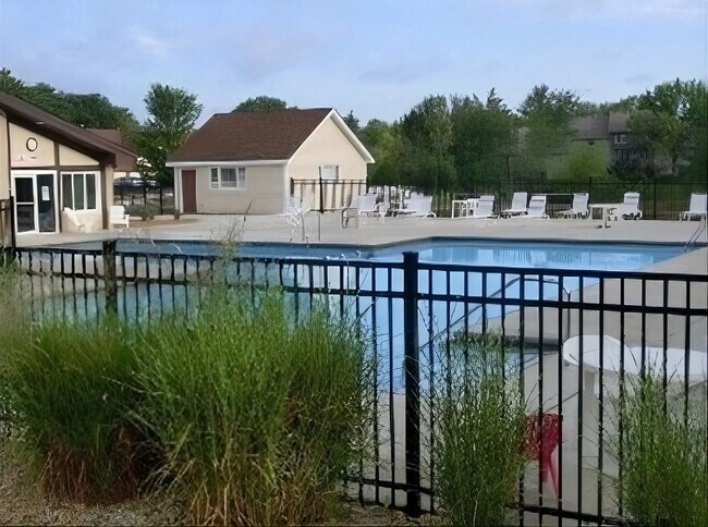 Building Photo - 15700 86th Ave