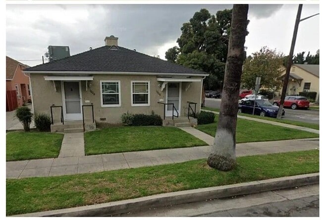 Building Photo - 1004 W Clark Ave