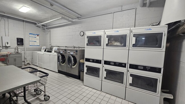 Building Photo - 6010 JFK Blvd E