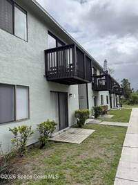 Building Photo - 421 Mercury Ave SE