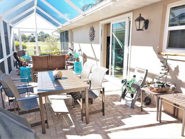 Building Photo - 540 Clubside Cir